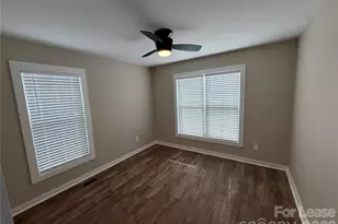 626 W Bell St, Statesville, NC 28677 - Photo 11