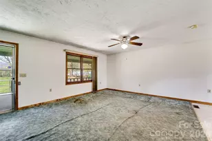 21 Queen St, Sylva, NC 28779 - Photo 5