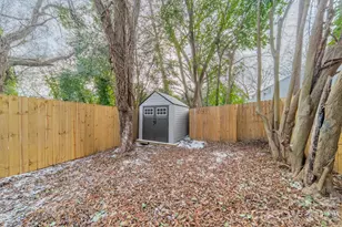 608 Ambassador St, Charlotte, NC 28208 - Photo 27