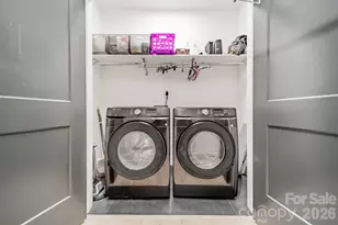 608 Ambassador St, Charlotte, NC 28208 - Photo 21