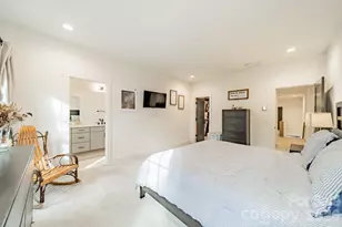 608 Ambassador St, Charlotte, NC 28208 - Photo 15