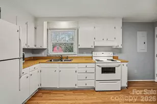 4720 Charlie Hipp Rd, Charlotte, NC 28214 - Photo 3