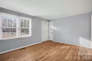 4720 Charlie Hipp Rd, Charlotte, NC 28214 - Photo 7