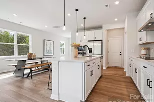 606 Webster Ln, Cramerton, NC 28032 - Photo 7