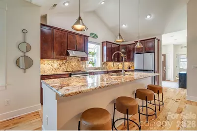 16 Holland Mountain View, Asheville, NC 28804 - Photo 9