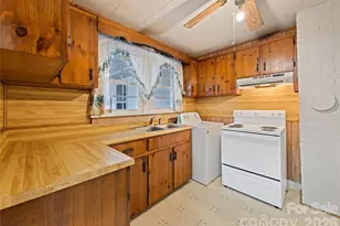 1124 Skyland Dr, Sylva, NC 28779 - Photo 15