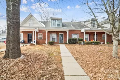 2731 Meadow Knoll Drive, Charlotte, NC 28269 - Photo 1