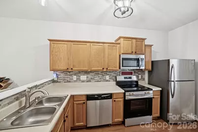 2731 Meadow Knoll Drive, Charlotte, NC 28269 - Photo 11