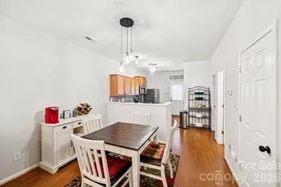 2731 Meadow Knoll Drive, Charlotte, NC 28269 - Photo 7