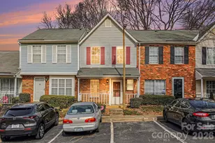 6227 Windsor Gate Ln, Charlotte, NC 28215 - Photo 3