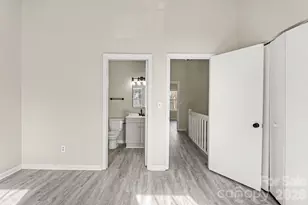 6227 Windsor Gate Ln, Charlotte, NC 28215 - Photo 11