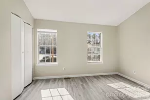 6227 Windsor Gate Ln, Charlotte, NC 28215 - Photo 13