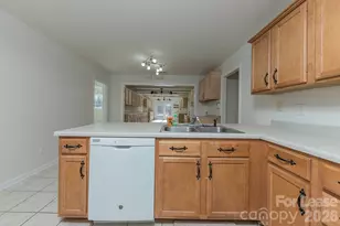 110 Mendover Dr, Jacksonville, NC 28546 - Photo 19