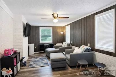 1130 27th Avenue NE, Hickory, NC 28601 - Photo 7