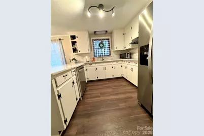 1130 27th Avenue NE, Hickory, NC 28601 - Photo 13