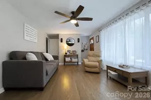 1130 27th Ave NE, Hickory, NC 28601 - Photo 3