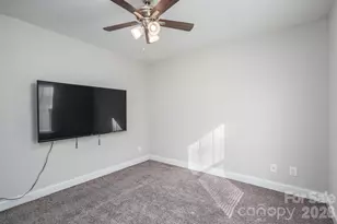 505 E Cloninger St, Dallas, NC 28034 - Photo 19