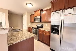 9642 Hanberry Blvd, Charlotte, NC 28213 - Photo 5