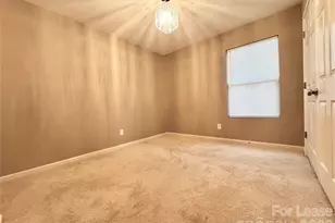 9642 Hanberry Blvd, Charlotte, NC 28213 - Photo 11