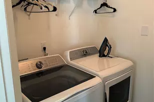 2629 Stream Bank Dr, Charlotte, NC 28269 - Photo 11