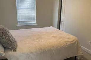 2629 Stream Bank Dr, Charlotte, NC 28269 - Photo 13