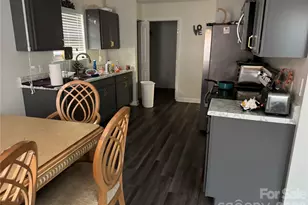 2629 Stream Bank Dr, Charlotte, NC 28269 - Photo 21