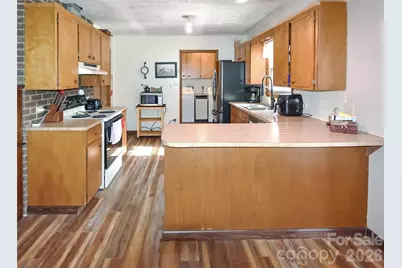 1292 Creekwood Drive, Morganton, NC 28655 - Photo 7