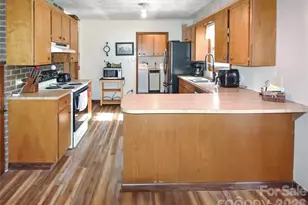 1292 Creekwood Dr, Morganton, NC 28655 - Photo 7