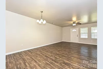 362 E Mills Avenue, Mooresville, NC 28115 - Photo 7