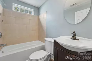 10026 Dauphine Dr, Charlotte, NC 28216 - Photo 13