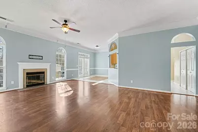 10026 Dauphine Drive, Charlotte, NC 28216 - Photo 5