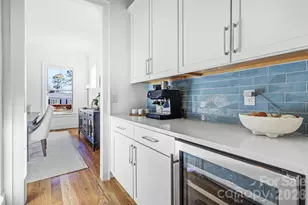 2852 Dorchester Pl, Charlotte, NC 28209 - Photo 5