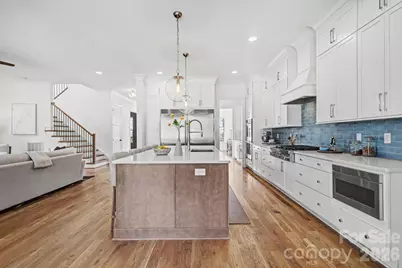 2852 Dorchester Place, Charlotte, NC 28209 - Photo 3