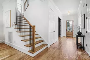 2852 Dorchester Pl, Charlotte, NC 28209 - Photo 15