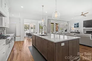 2852 Dorchester Pl, Charlotte, NC 28209 - Photo 5
