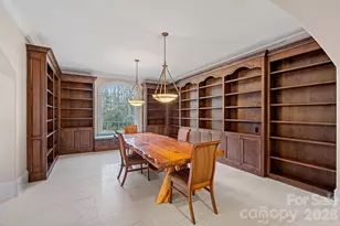 4901 Carmel Park Dr, Charlotte, NC 28226 - Photo 5