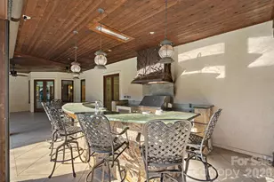 4901 Carmel Park Dr, Charlotte, NC 28226 - Photo 39