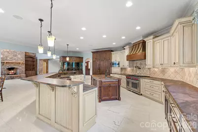 4901 Carmel Park Drive, Charlotte, NC 28226 - Photo 11