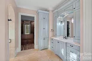 4901 Carmel Park Dr, Charlotte, NC 28226 - Photo 17