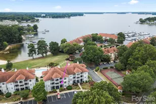 17919 Kings Point Dr, Cornelius, NC 28031 - Photo 3