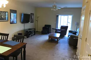 2224 Winthrop Chase Dr, Charlotte, NC 28212 - Photo 5