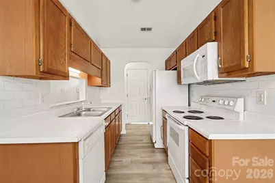 2015 Slater Springs Drive, Charlotte, NC 28216 - Photo 7