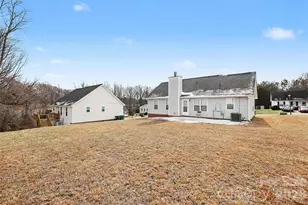 2015 Slater Springs Dr, Charlotte, NC 28216 - Photo 21