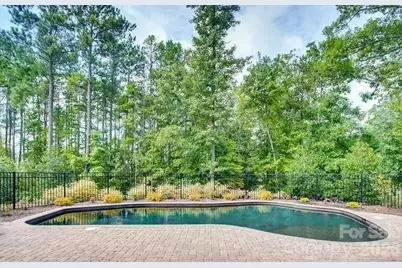 2404 Hamlet Court, Matthews, NC 28105 - Photo 5