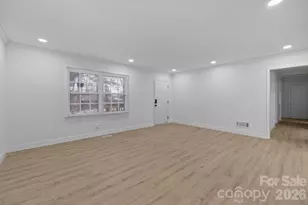 631 Townsend Ave, Gastonia, NC 28052 - Photo 5