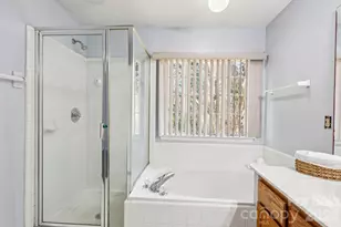 3406 Frostmoor Pl, Charlotte, NC 28269 - Photo 13