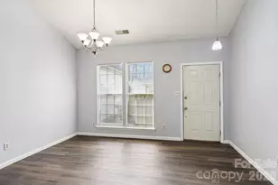 3406 Frostmoor Pl, Charlotte, NC 28269 - Photo 5