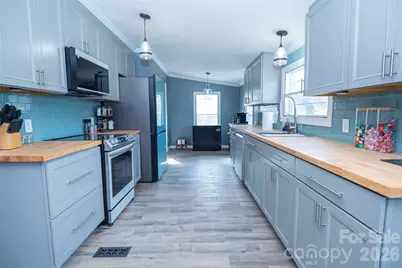 6611 Prysock Avenue, Connelly Springs, NC 28612 - Photo 31