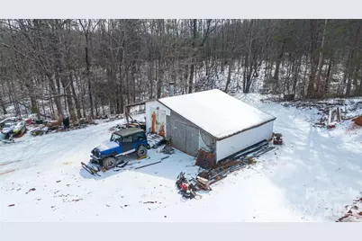 6611 Prysock Avenue, Connelly Springs, NC 28612 - Photo 15