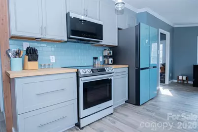 6611 Prysock Avenue, Connelly Springs, NC 28612 - Photo 9